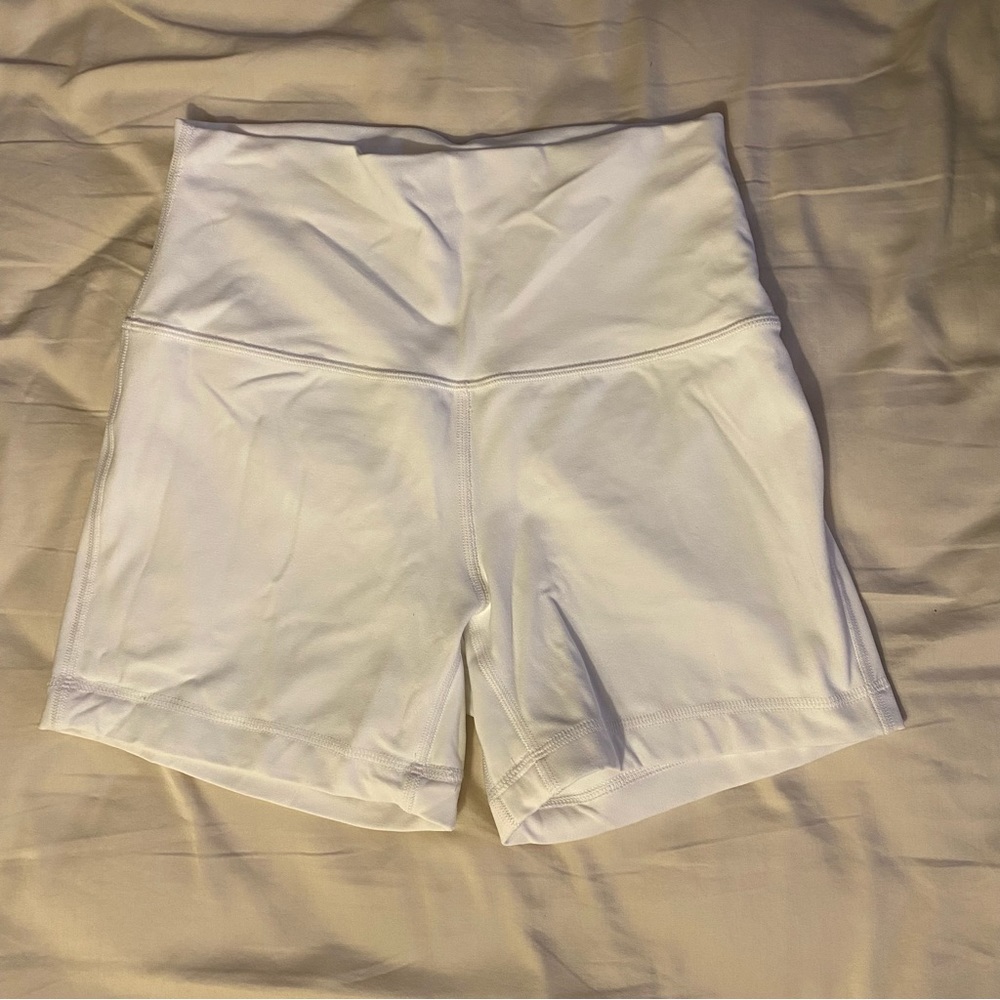 Lululemon align shorts white 4” inseam size 6